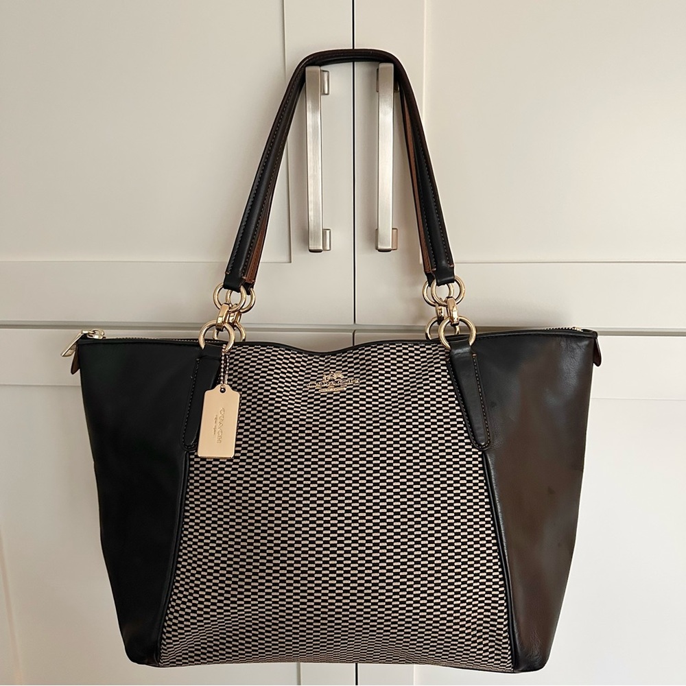 Coach Zippered Leather Tote